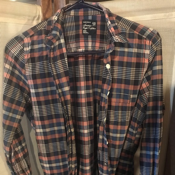 Women’s American Eagle Flannel - Picture 1 of 2